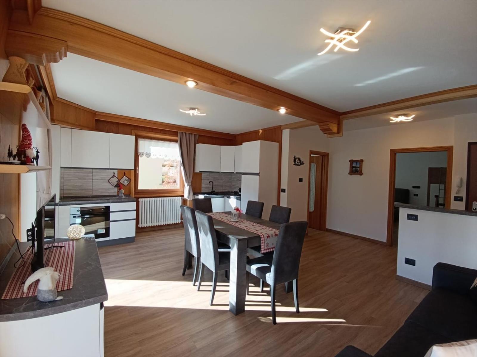 Casa Bellavista Apartment Premadio ภายนอก รูปภาพ