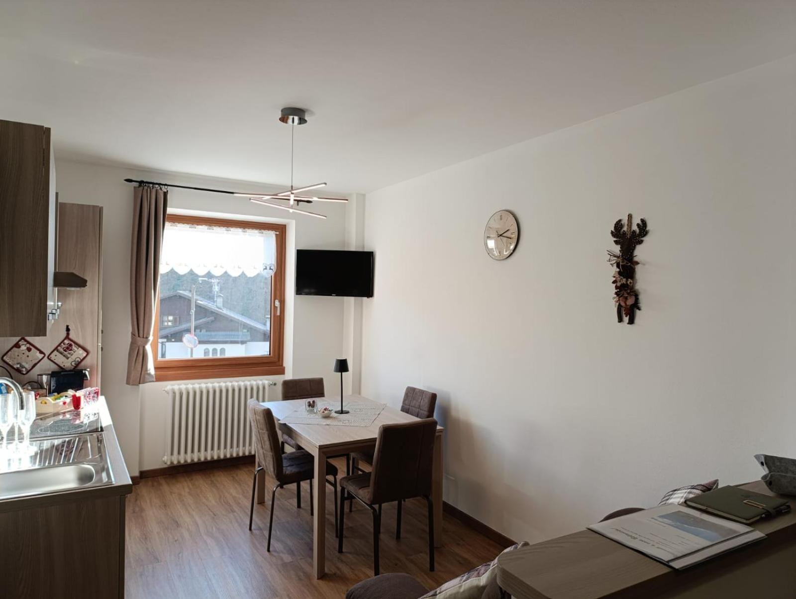Casa Bellavista Apartment Premadio ภายนอก รูปภาพ