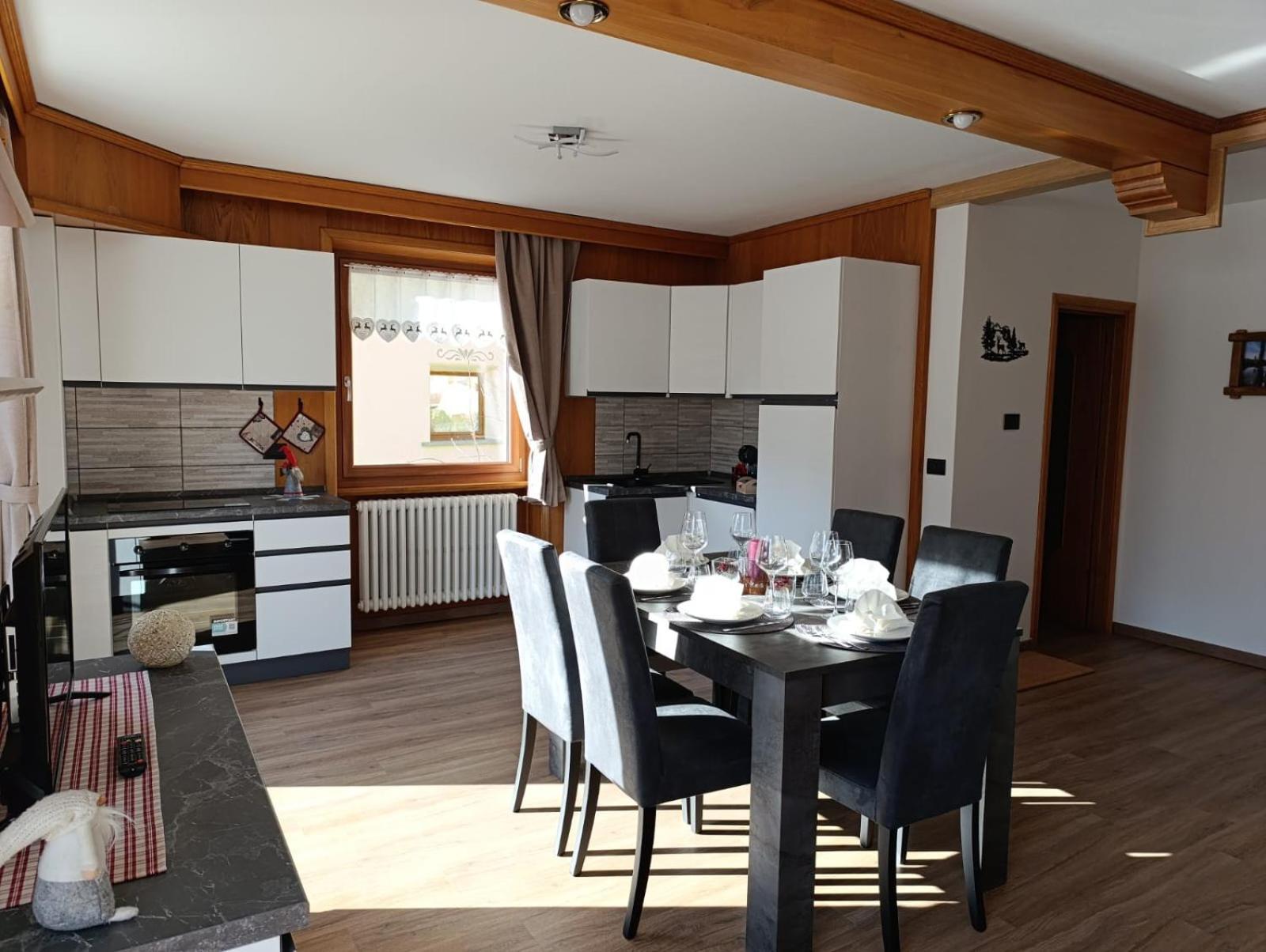 Casa Bellavista Apartment Premadio ภายนอก รูปภาพ
